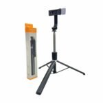 R1S-L Bluetooth Selfie Stick Fill Light Tripod with Remote Shutter for Smartphones